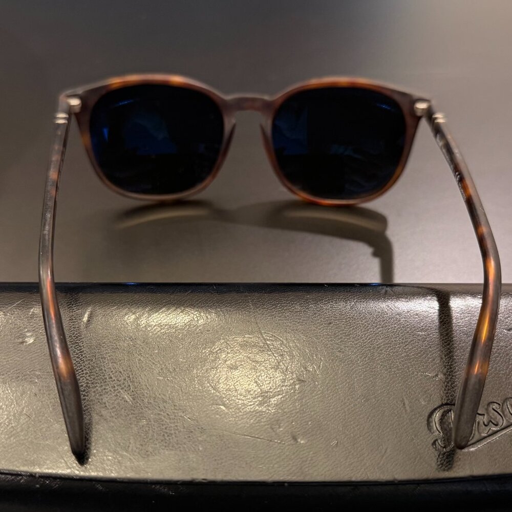 Persol PO3007S Sunglasses – Authentic Italian Luxury!  ** Polarized ** - Picture 10 of 13